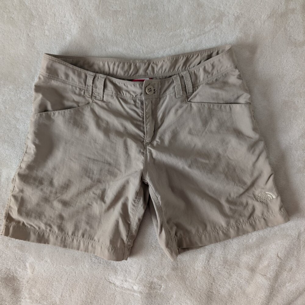 3/$30 The North Face khaki shorts